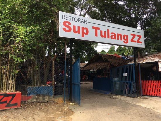 Pintu Masuk Restoran ZZ Sup Tulang | EncikShino.com